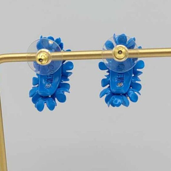 J Crew Resin Blue Floral Bouquet 1/2 Hoop Stud Earrings - Picture 6 of 8
